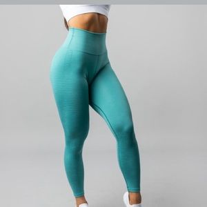 Alphalete HALO leggings